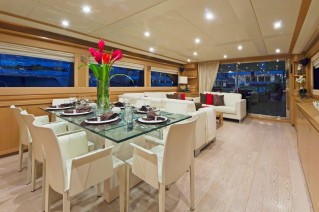 Motor Yacht ZIACANAIA - Dining Salon